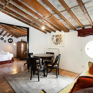  Apartment Frattina