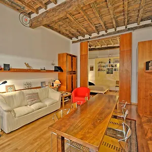 Terrace Governo Vecchio Apartment